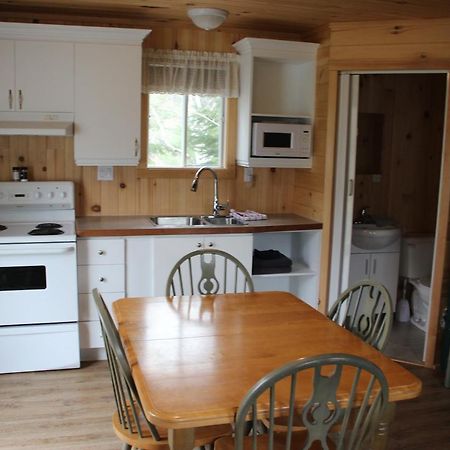 Chalet Au Bord Du St-Maurice La Tuque Kültér fotó