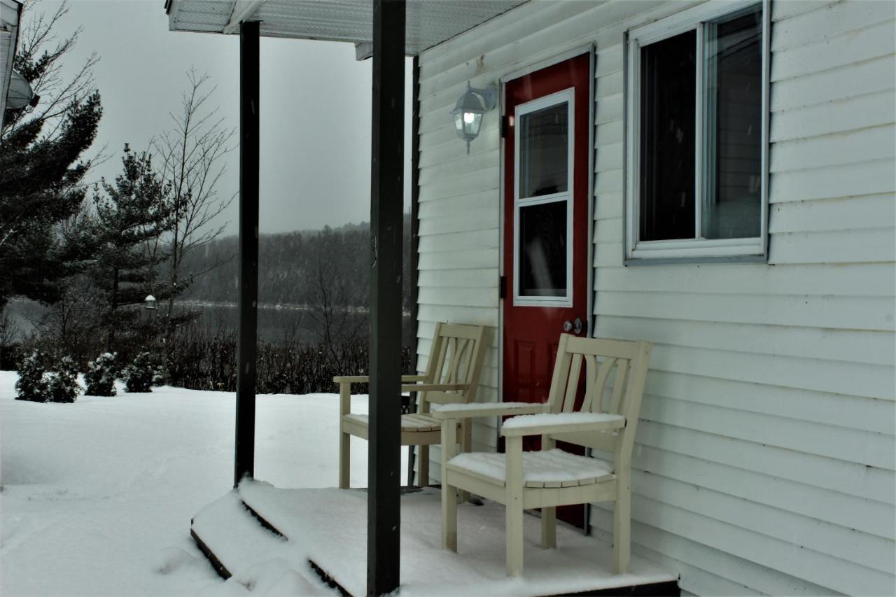 Chalet Au Bord Du St-Maurice La Tuque Kültér fotó